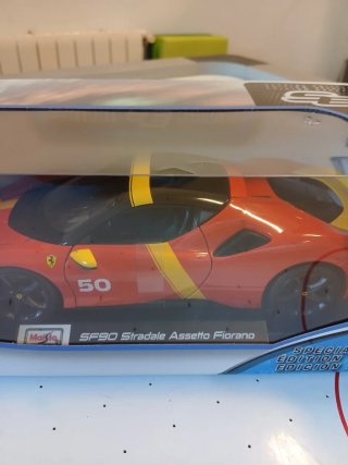 Maisto Ferrari SF90 Stradale 1/18