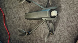 Dron Parrot Anafi gris