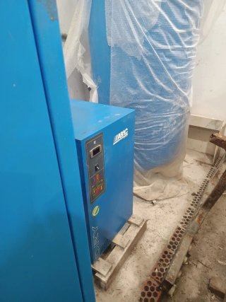 Compresor industrial azul