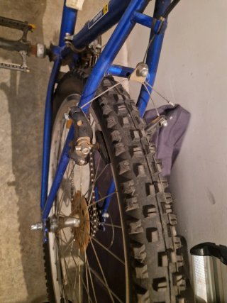 Bicicleta Newton Highlander 26