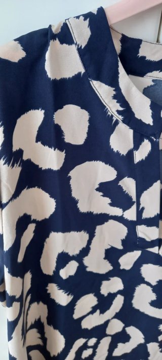 Vestito fantasia leopardata blu e panna