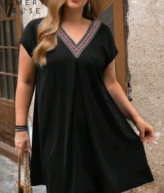 Vestido negro SHEIN bordado talla XL (NUEVO)