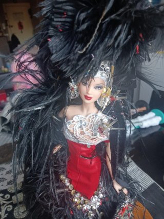 Muñeca Barbie OOAK Vestido Negro y Rojo