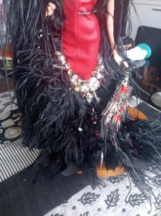 Muñeca Barbie OOAK Vestido Negro y Rojo