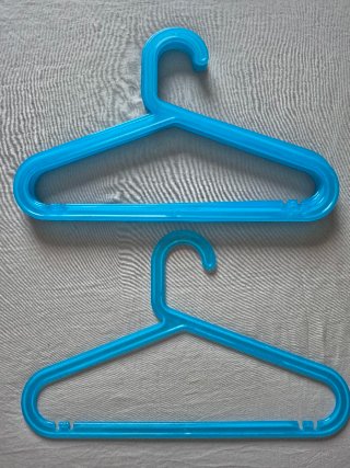 Lote 6 Perchas Azules Plástico