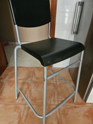 Sillas altas cocina metal y plástico
