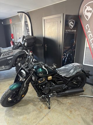 Cyclone RA600 Custom Cruiser Moto