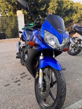 2 Honda CBR 125R Sportbike Negra/Plata - azul/neg