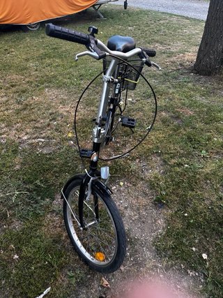 Bicicleta plegable AMAT con cesta