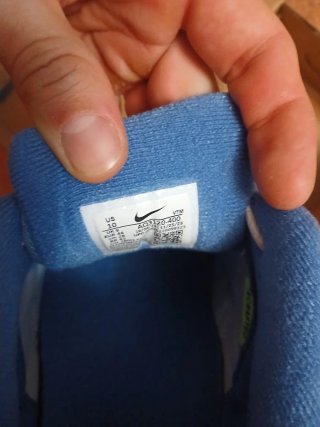 Zapatillas Nike Azules y Amarillas
