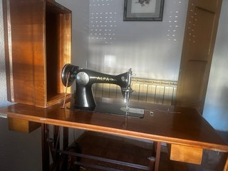 Máquina de coser Alfa de madera
