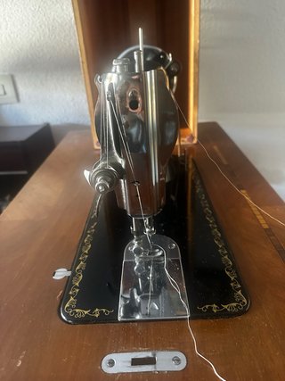 Máquina de coser Alfa de madera