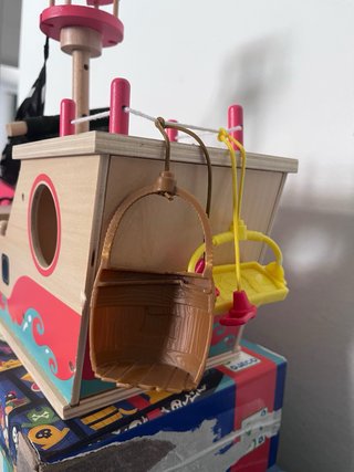 Barco Pirata Madera y Puzzles Gigantes Djeco