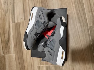 Air Jordan 4 Cool Grey