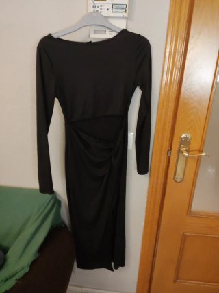 Vestido largo negro manga larga
