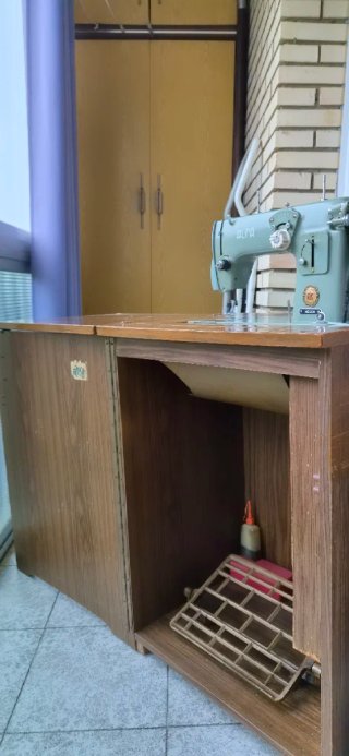 Máquina de coser Alfa 102-300