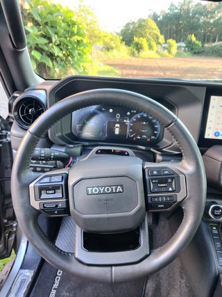 Toyota Land Cruiser 250 VX 2025