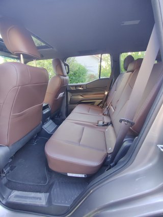 Toyota Land Cruiser 250 VX 2025