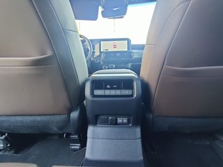 Toyota Land Cruiser 250 VX 2025