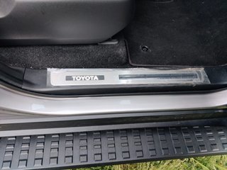 Toyota Land Cruiser 250 VX 2025