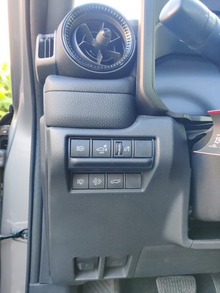 Toyota Land Cruiser 250 VX 2025