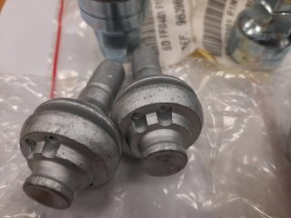 Tornillos Antirrobo Ruedas NUEVO. Peugeot Citroen