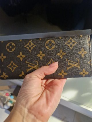 Cartera Marrón y Dorada