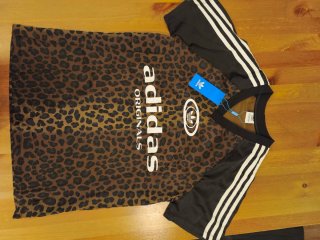 Camiseta Adidas Animal Print