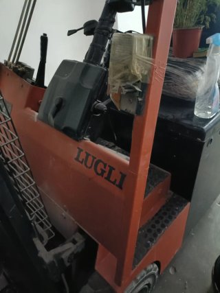 Carretilla elevadora eléctrica