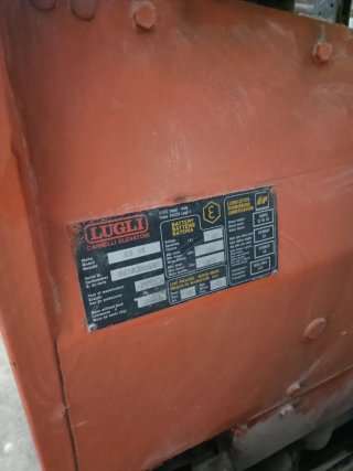 Carretilla elevadora eléctrica