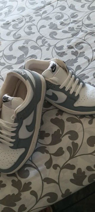 Zapatillas Nike Unisex Negras y Blancas 2 x 45