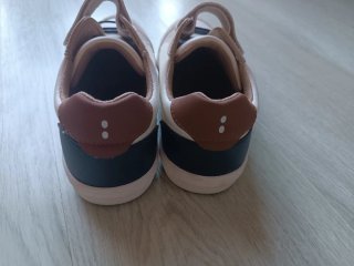 Zapatillas niño beige y blanco Talla 37