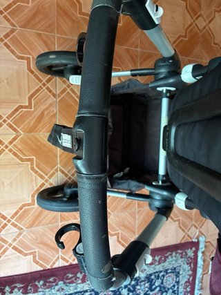 Carro Bugaboo Fox con capazo y dos capotas