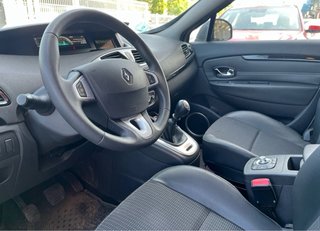 Renault Grand Scenic 2012