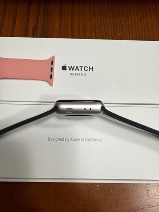 Apple Watch Series 3, 38mm.