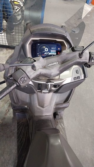 piaggio mp3 400 hpe sport lt