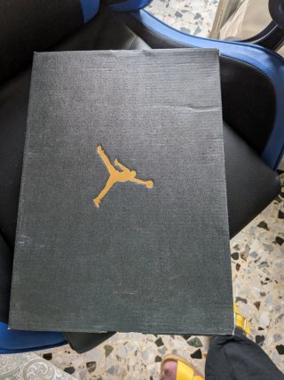 Scarpe Nike Air Jordan Rosse e Bianche