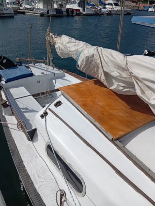 CAMBIO velero modelo SHARK 24  ITB 2024