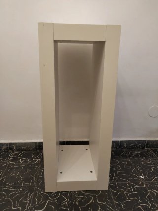 Mesa de centro juvenil. 100 cm anchox41 cmx46 cm.