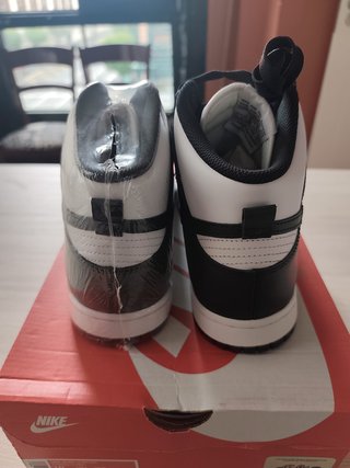 Zapatillas Nike Dunk High Blanco y Negro