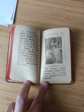 Libro antiguo " Los siete Domingos" Año 1927