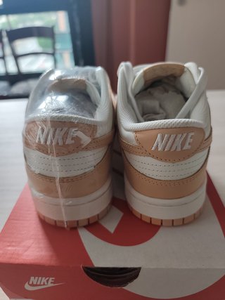 Zapatillas Nike Dunk Beige y Blanco