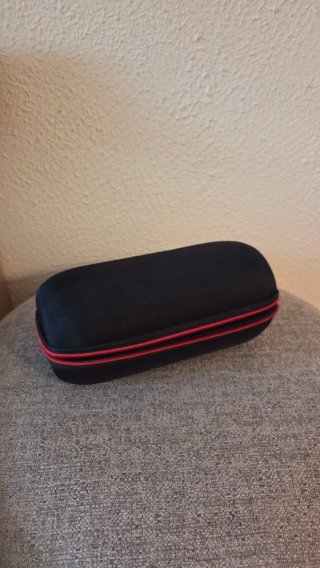 Altavoz JBL Charge 5 Negro nuevo, con funda