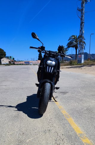 Peugeot PM-01 125cc Negra ¡4.000km!