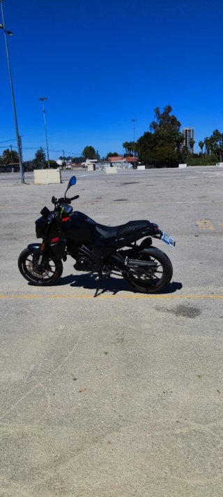 Peugeot PM-01 125cc Negra ¡4.000km!