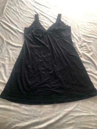 Blusa negra lunares,top blanco y