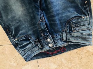 Pantalón vaquero pitillo azul