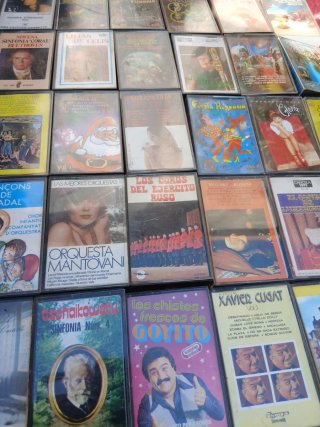 Lote 75 Casetes Música Variada