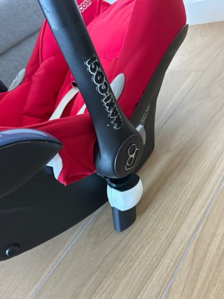Maxi-Cosi Cabriofix + Adaptadores Bugaboo Fox