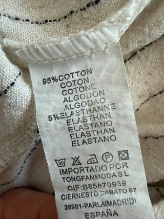 Pantalón beige de rayas